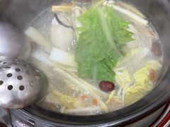 -濠轩阁特色生蚝火锅(水湾路店)