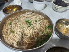 -正宗杨记普洱酸醋米线(总店)