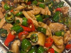 -渝是乎酸菜鱼·川渝小炒(新世界百货望京店)