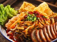 -丽丽三鲜螺蛳粉(田林路店)