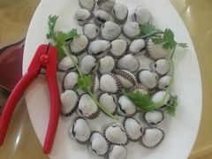 -怡园酒家(陈政路店)