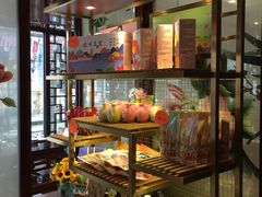 面包甜点陈列柜-皇饭儿·王润兴酒楼(河坊街店)