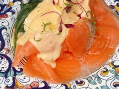 三文鱼班尼迪克-Alimentari早午餐(安福路店)