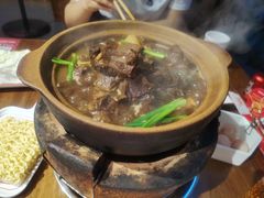 -阿润打边炉·鲜切鸡煲(华漕店)