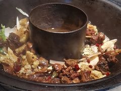 -三石手撕老母鸡锅中锅(香君路店)