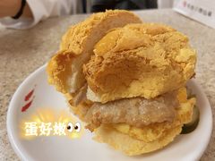 猪扒蛋菠萝包-沙溪兄茶餐厅