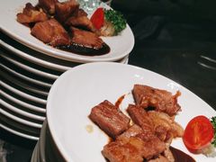 -雍容荟帝王蟹活龙虾展台自助(IFS黑金店)