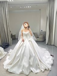 -南京宝娜嫁衣婚纱礼服馆(中央路店)