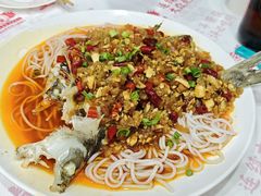 油浸鱼（四代）-堂瓦里·33年传统赣菜(第一街区店)