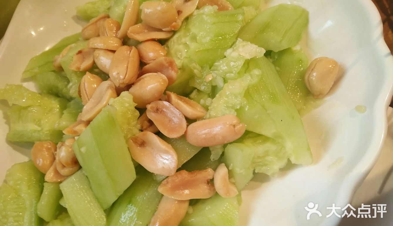 菜品方面还是比较全的,味道吃起来还不错