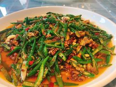 大盘肥肠鸡-易老头三样菜(南滨路总店)