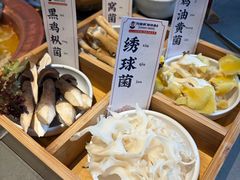 -阿婆情腊排骨火锅·野生菌季(古城旗舰店)