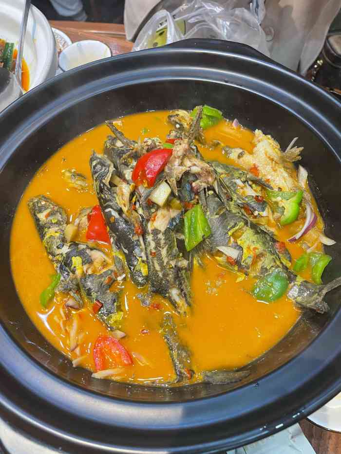 夏氏砂锅(万松园店)-"今天点了招牌夏氏一锅香,感觉不值,在点评.