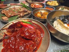 -草家酱蟹炭火烤肉店(珲春南路二店)