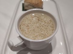 文思豆腐配黄桥烧饼-扬州香格里拉·香宫中餐厅