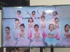 -小芳舞蹈团·少儿舞蹈·中国舞(龙江校区)