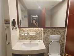 -汕尾巴黎半岛酒店