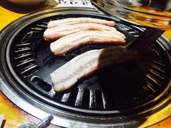 -唯成•韩国炭火烤肉 유성고기