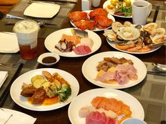-OPEN開全日自助餐厅·西餐·海鲜(佛山希尔顿酒店)