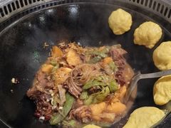 -哈尔滨烧烤·山河村铁锅炖(交大店)