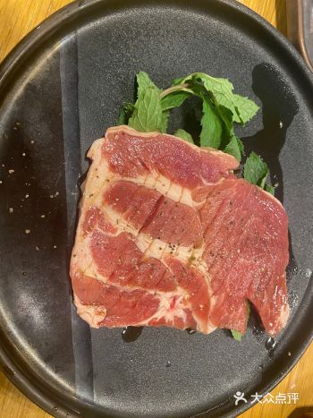 #0元玩转这座城来陈小帅炭烤，肉质相当哇塞