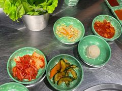 -欧巴炭烤肉오빠숯불구이(南京东路店)