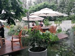 -墨居上隐·院子里火锅(峨眉店)