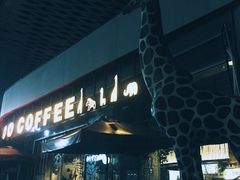-Who乎coffee&bar