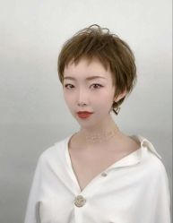 -+奈造型设计
