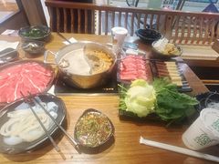 -呷哺呷哺(万达新世界店)