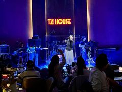 -TZ House音乐现场(来福士中心店)