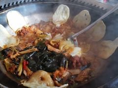 锅贴-三里屯土灶炖公鸡地锅鸡(江东店)