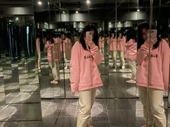 -穹六人间 people 6(岳阳路店)