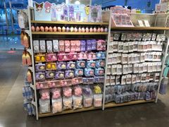 -名创优品(万达广场河东店)