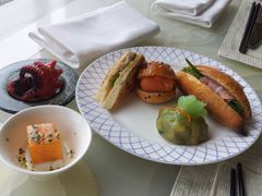 上海浦东丽思卡尔顿-北外滩套房行政酒廊食品-上海浦东丽思卡尔顿酒店