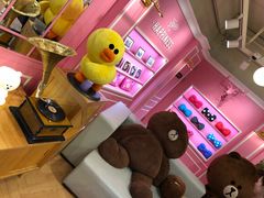 -LINE FRIENDS Garosu-gil Flagship Store