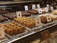 -VENCHI 闻绮(北京国贸商城店)