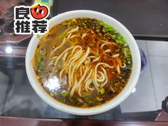 传统牛肉面-东方宫中国兰州牛肉拉面(新起街店)
