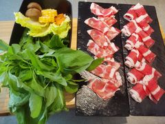 -马家斑.鲜鱼火锅(松湖万科店)