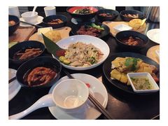 -来龙里 精致 东南亚餐室(万象城店)