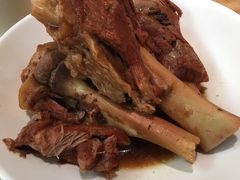金牌酱棒骨-上关雪東北菜(中房金谊店)