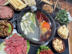 -重庆故事姊妹老火锅(财经学院店)