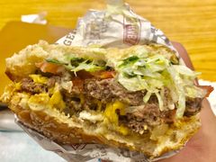 -The Habit Burger Grill 哈比特汉堡(爱琴海店)