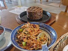 -包整·丝娃娃(一览甲秀楼风景店)