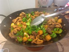-聚鑫朋酸菜肥肠(文艺路口店)