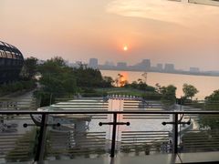 -上海滴水湖皇冠假日酒店