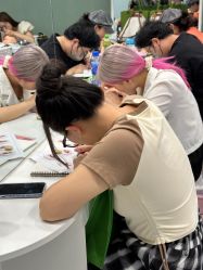 -小乐化妆美甲半永久培训学校