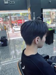 -藤野造型专业烫染接发