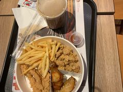 -肯德基(大桥北服务区东店)