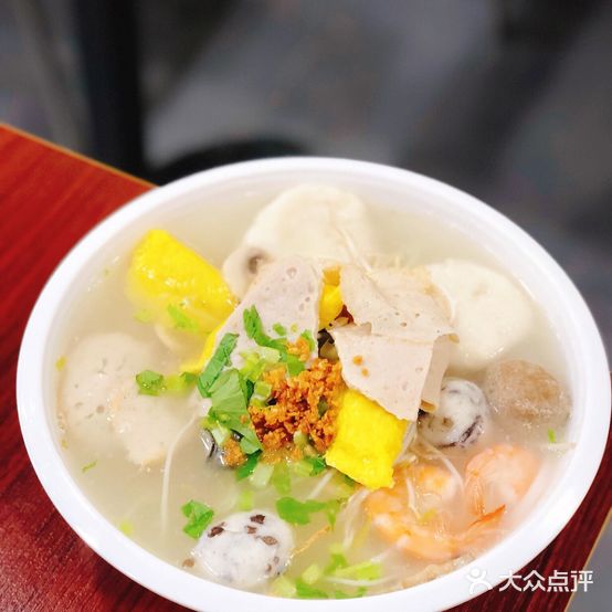 新亨粿条汤面